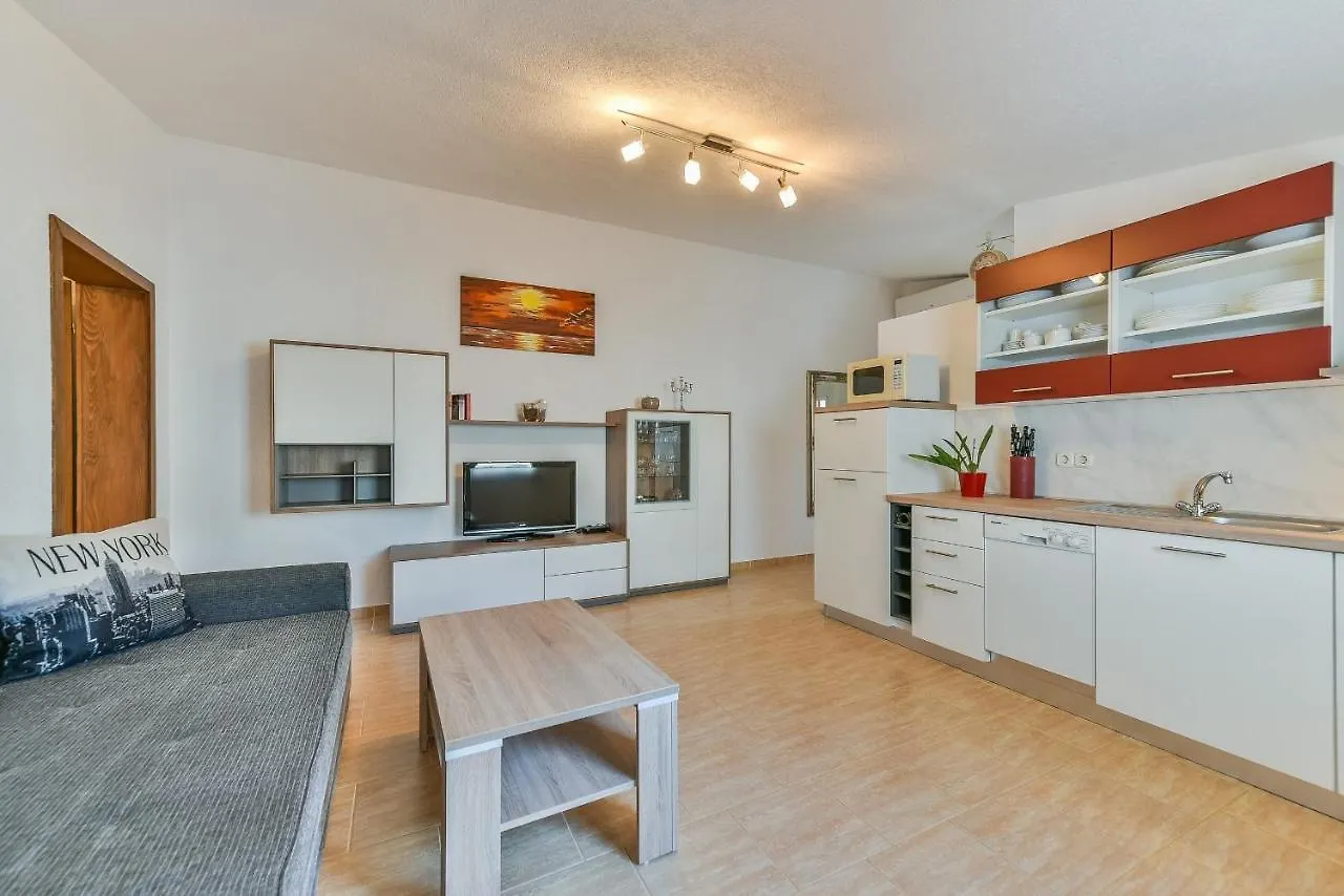 Apartments By The Sea Vir - 18523 Croatia